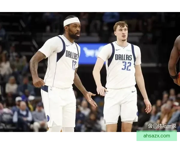 NBA西部焦点大战来袭 小牛火箭正面对决谁能抢占季后赛先机